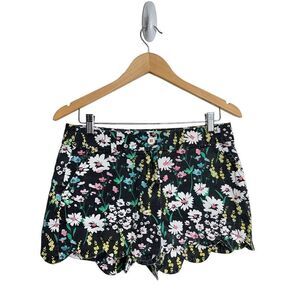 Crown & Ivy Shorts Womens Scalloped Black Floral Size 4‎